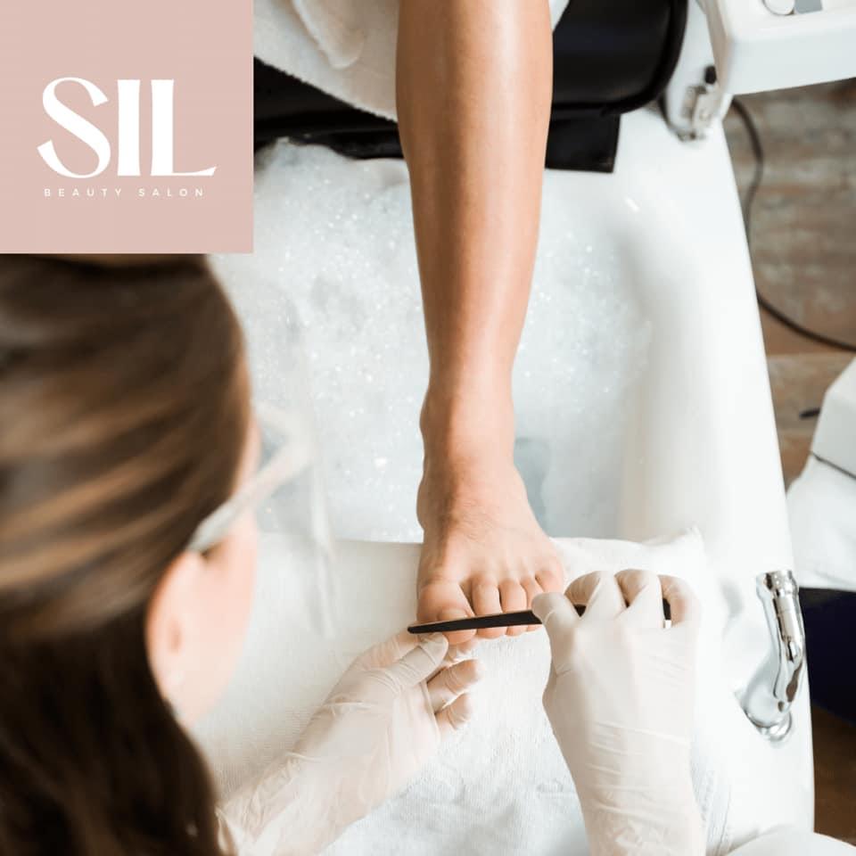 Pedicure in progress